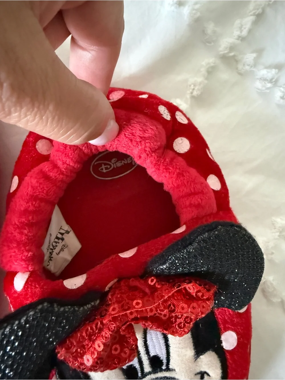 Disney Kids Minnie Mouse Red and Black Polka Dot Slip-On Slippers